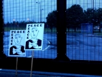 WiB-peace-placards-Burghfield-gate-20June2016