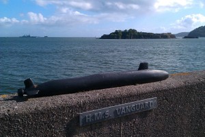 Vanguard model and Drakes Islandsmall